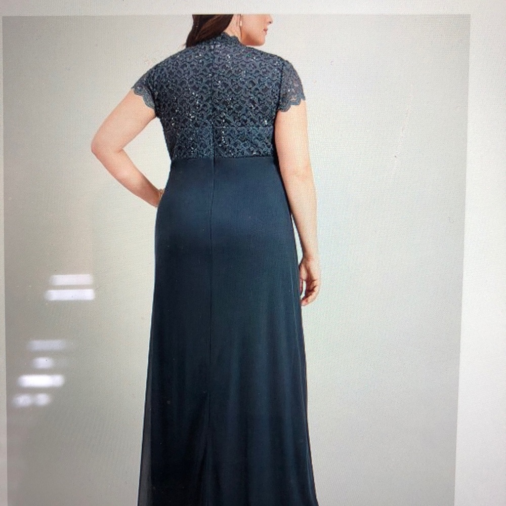 BETSY & ADAM plus size sequined lace ruched gown